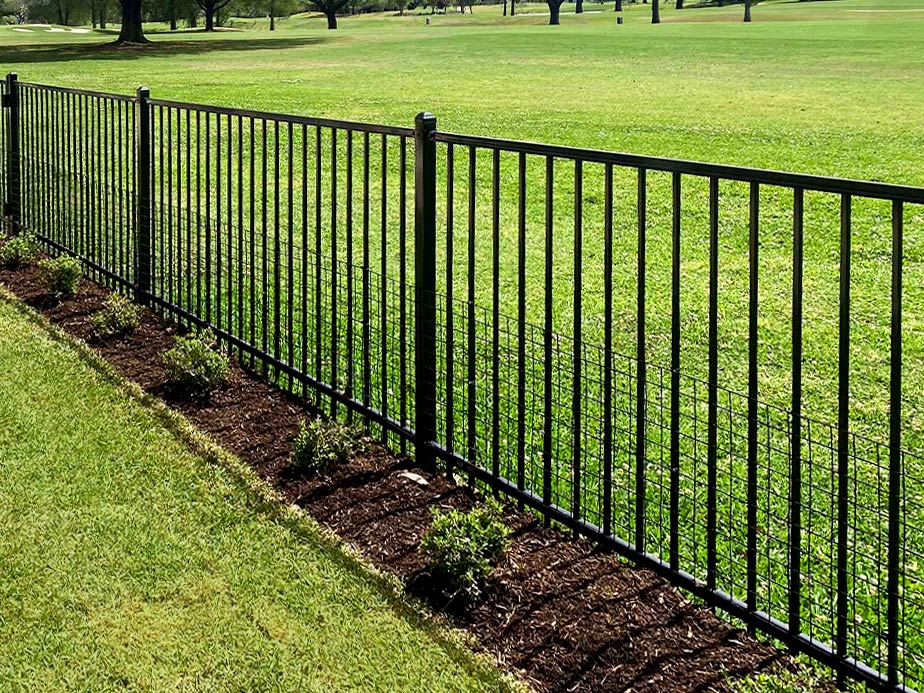 Aluminum Fence Contractor in Greater Houston