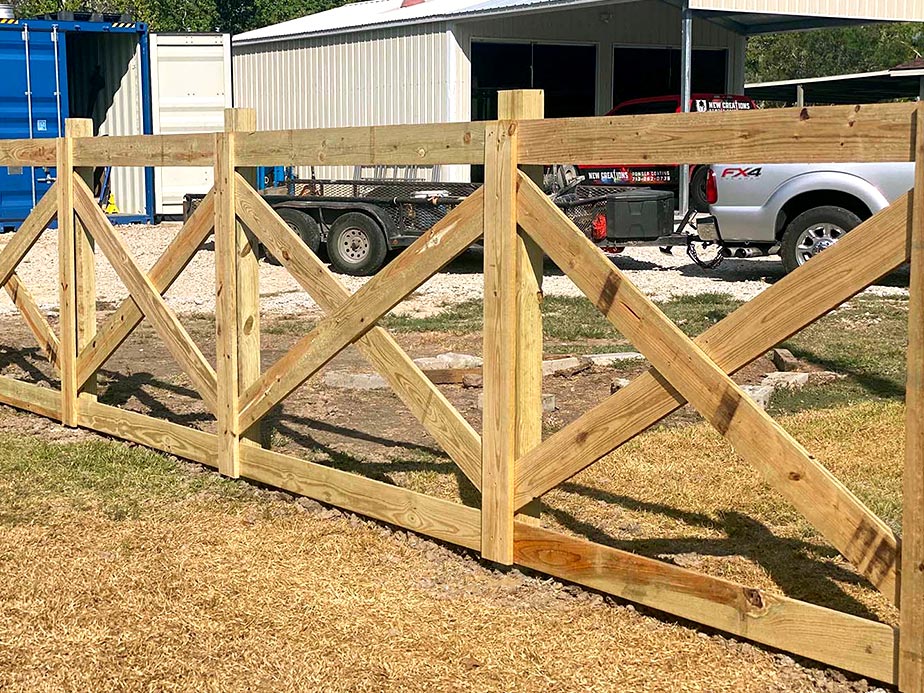 Farm fence contractor in the Greater Houston area.