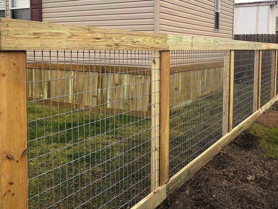 Farm fence contractor in the Greater Houston area.