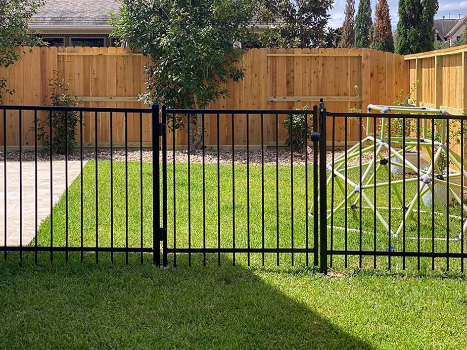 aluminum fence company in the Greater Houston area.