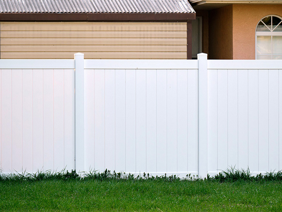 Vinyl fence company in the Greater Houston area.