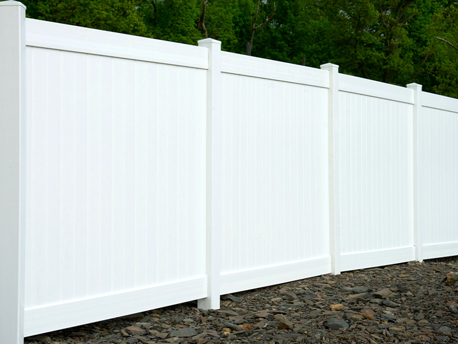 Commercial Vinyl Fence Company In Greater Houston