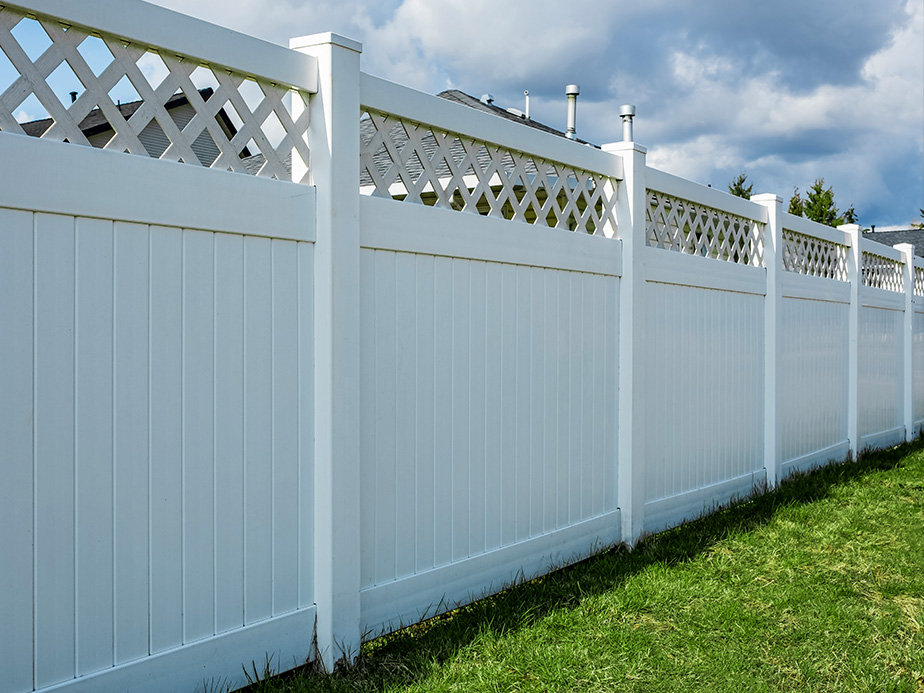 Residential Vinyl Fence Company In Greater Houston