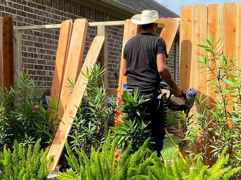 Fence Installation Contractor in Greater Houston