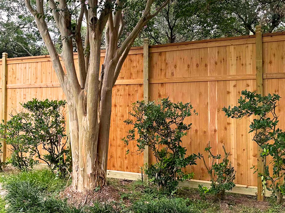 Pecan Grove FL cap and trim style wood fence