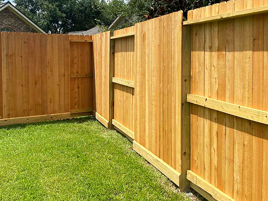 wood fence Pecan Grove Florida