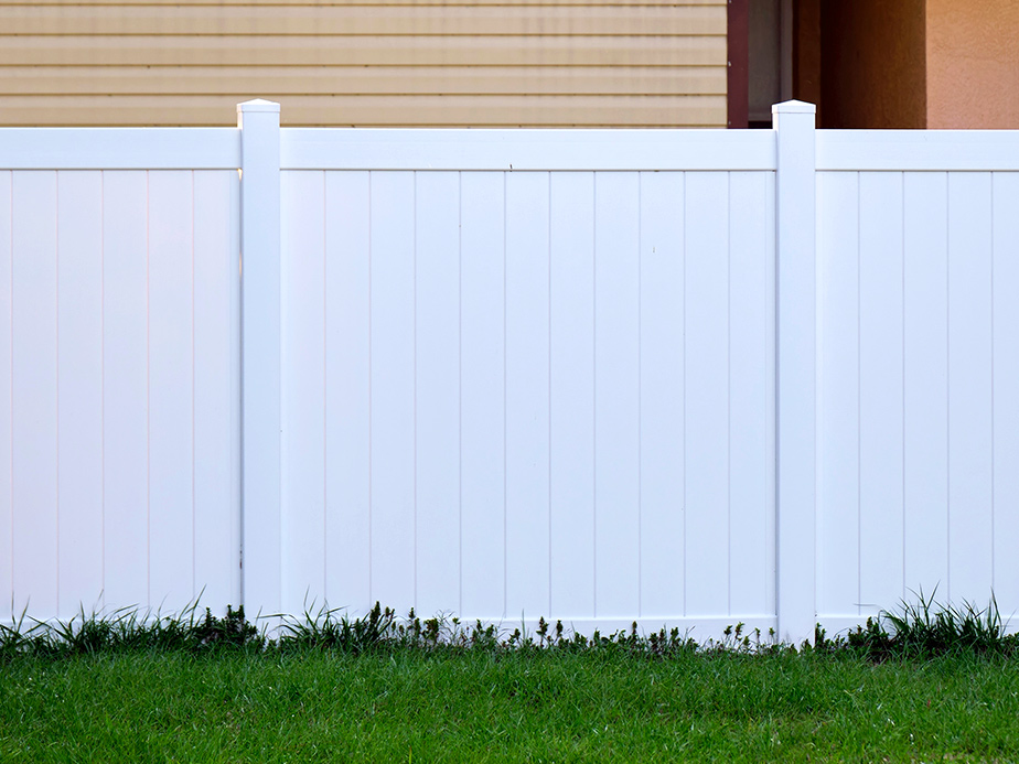 Stafford Texas vinyl privacy fencing